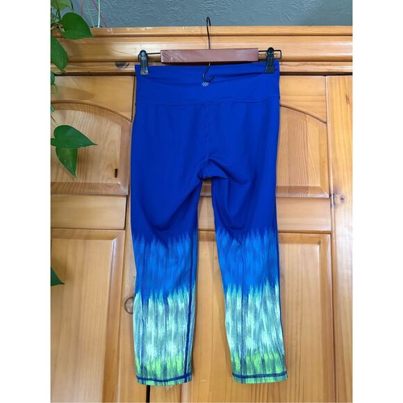 Athleta HIGH RISE LIGHTNING CHATURANGA™ CAPRI Legging SZ Small - Picture 5 of 11